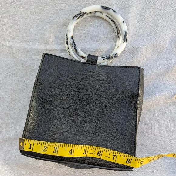 Tortoise Shell Handle Clutch Wristlet Handbag Black and White by Like Dreams - Picture 4 of 5